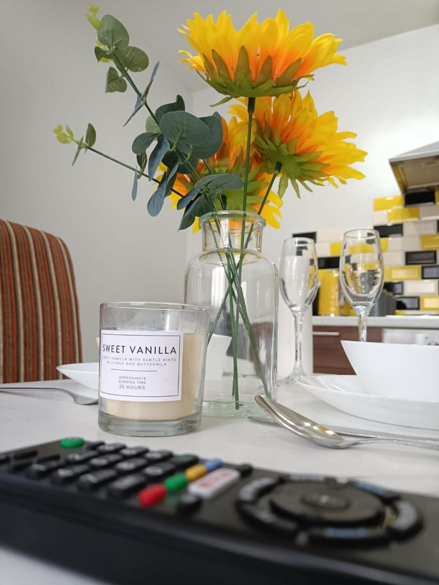 Lister Park Bradford Stylish 1Bed Coach House - Quiet & Tranquil Cottage & Parking エクステリア 写真